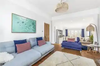 6 Windsor Road, photo 3