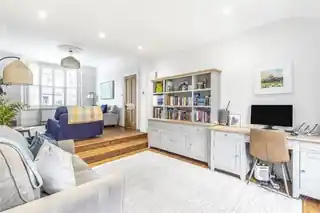 6 Windsor Road, photo 4