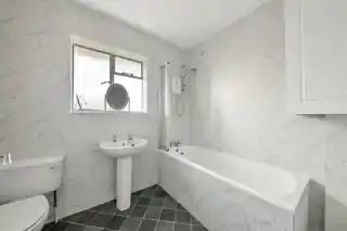 6 Wingfield Way, photo 2