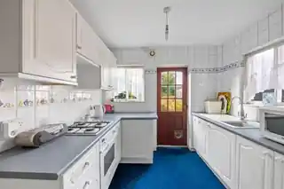 6 Wingfield Way, photo 3