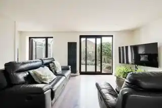 6 Woodbine Place, photo 2