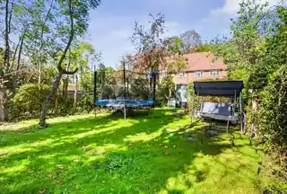 6 Worcester Park Road, photo 4