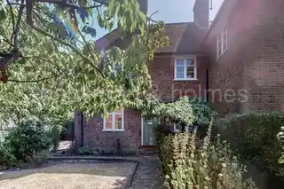 60 Addison Way, photo 2