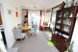 60 Braemar Road, photo 4