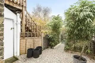 60 Cambray Road, photo 2