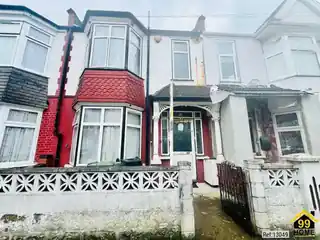60 Clayton Avenue, photo 2