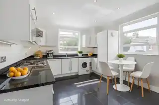 60 Crabtree Lane, photo 3