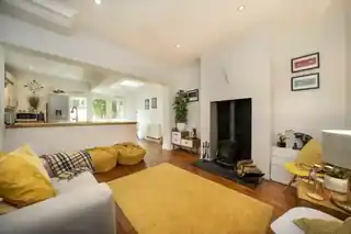 60 Greenfield Road, photo 4