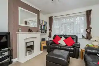 60 Grosvenor Avenue, photo 3
