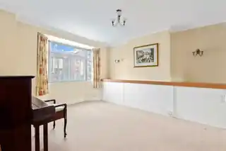 60 Hogarth Gardens, photo 4