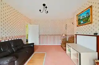 60 Markyate Road, photo 4