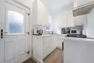 60 Marlow Road, photo 4