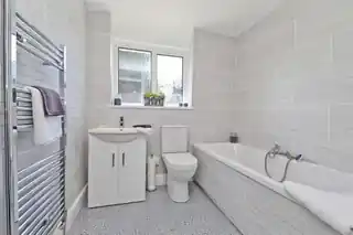 60 Providence Road, photo 4