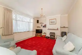 60 Sittingbourne Avenue, photo 4