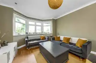 60 St Mildreds Road, photo 3