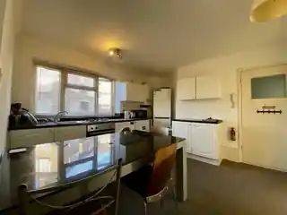 60 The Willoughbys, photo 3