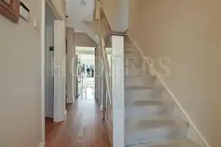 60 Vincent Gardens, photo 2