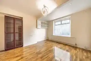 60 Westcott Crescent, photo 2