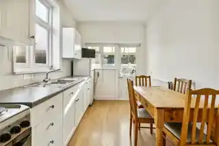 60 Westmoreland Road, photo 4