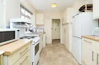 609 Pinner Road, photo 4
