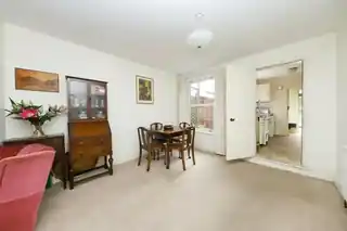 609 Pinner Road, photo 3