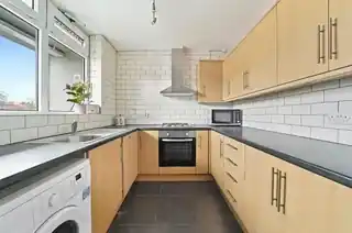 61 Alderney Road, photo 2