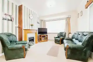 61 Auriel Avenue, photo 2