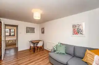 61 Baildon Street, photo 4