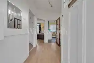 61 Basing Hill, photo 2