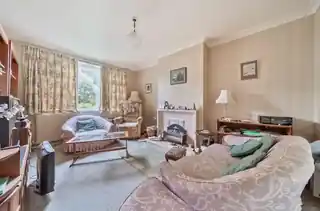 61 Fairoak Drive, photo 3