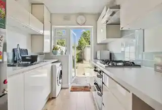 61 Franklin Crescent, photo 2