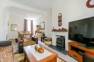61 Gilbert Street, photo 4