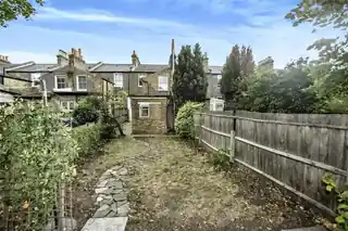 61 Hatcham Park Road, photo 2