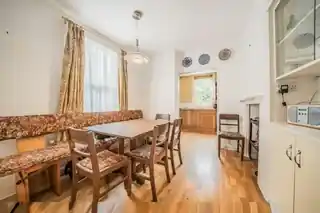 61 Lambton Road, photo 4