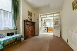 61 Langham Road, photo 4