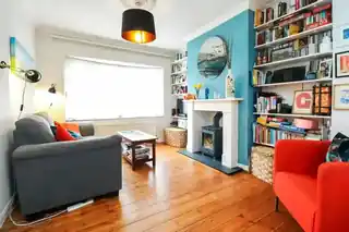 61 Mayfield Road, photo 2