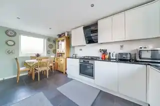 61 Shipwright Road, photo 3