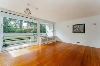 61 Southwood Park, photo 2