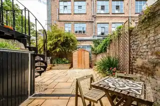 61 Tudor Road, photo 2