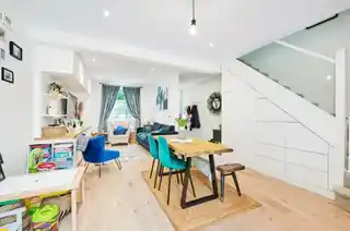 61 Victoria Road, photo 4