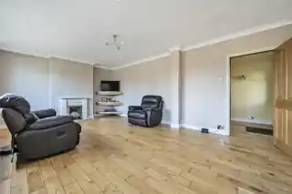 61 Woodside Lane, photo 2