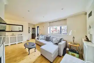 612 New North Road, photo 4