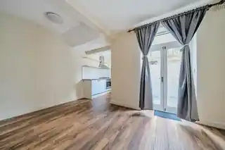 62 Archel Road, photo 2