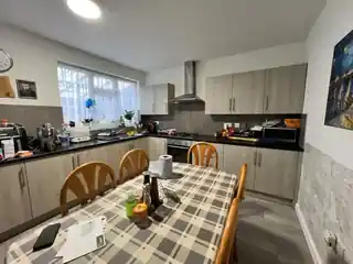 62 Ashburton Avenue, photo 3