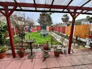 62 Ashburton Avenue, photo 2