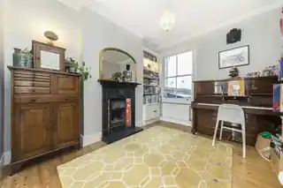 62 Effingham Road, photo 3