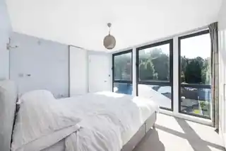 62 Elliscombe Road, photo 4