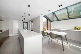 62 Elliscombe Road, photo 3