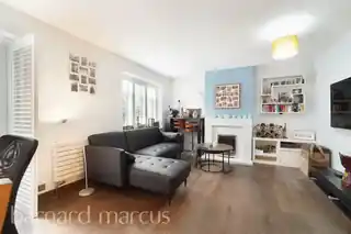 62 Frensham Drive, photo 2