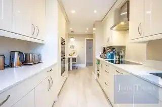 62 Glenthorne Gardens, photo 2